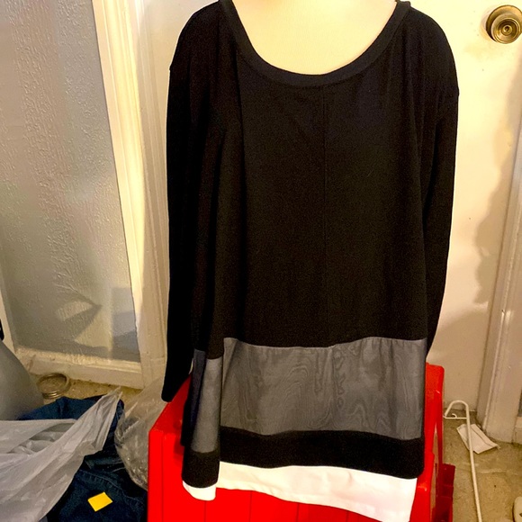 Livi Active Black Layered sweater Top 26/28 - Picture 1 of 11